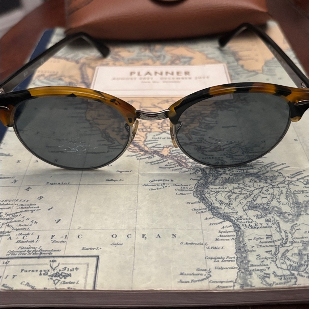 Ray-Ban RB4246 Frames | Rx Lenses | Case Included - Picture 4 of 4